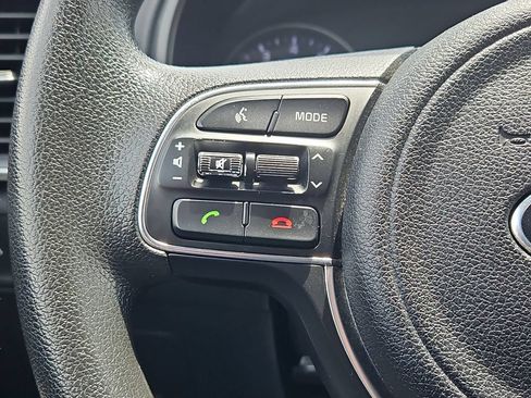Used 2018 Kia Sportage LX AWD/4WD image 18