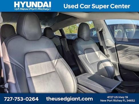 Used 2018 Tesla Model 3 Mid Range image 8