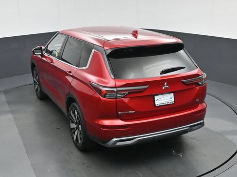 Used 2025 Mitsubishi Outlander AWD image 71