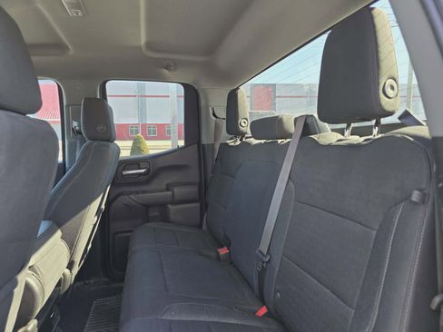 Used 2023 Chevrolet Silverado 1500 Custom image 13