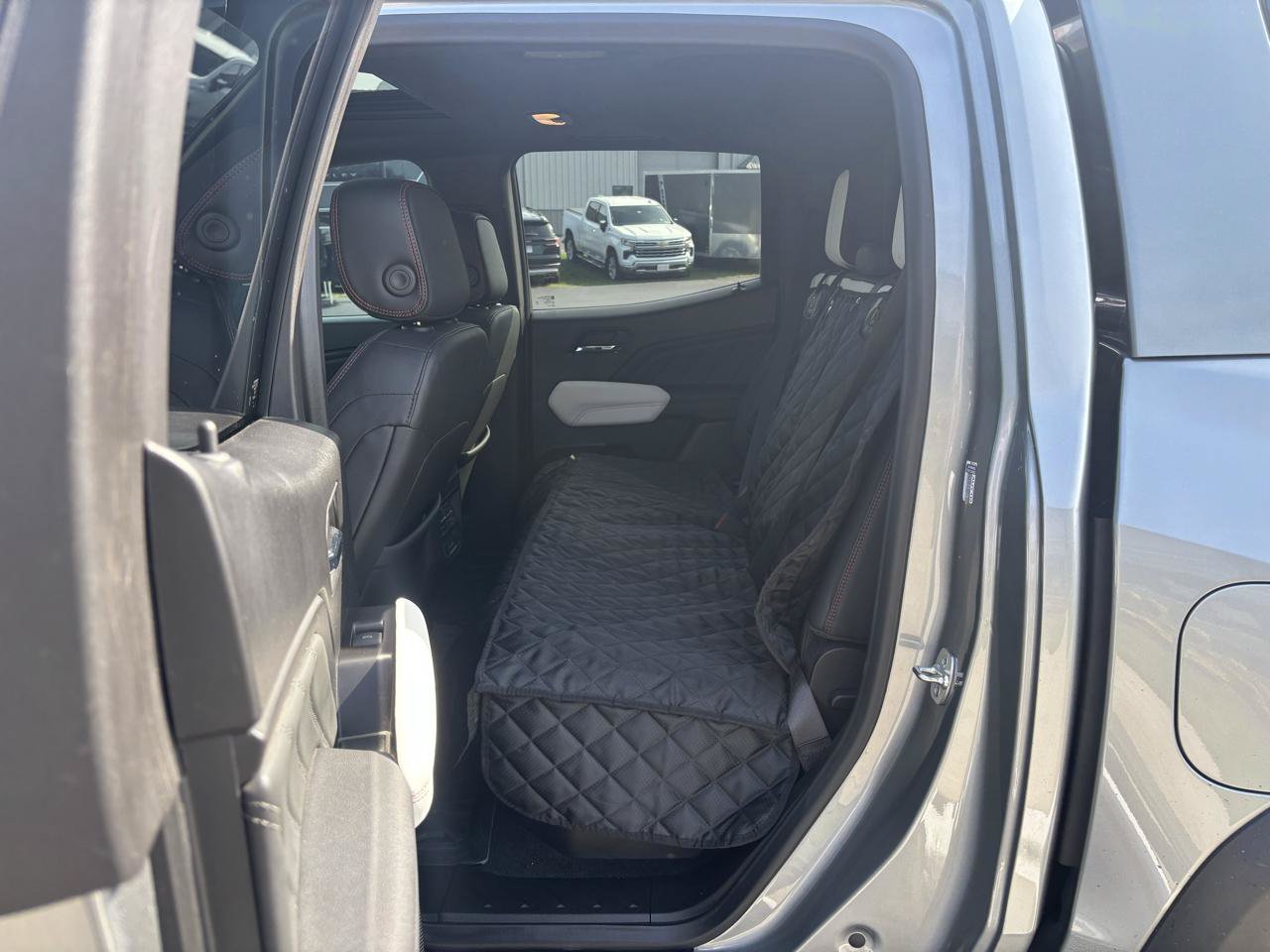Used 2024 GMC Canyon AT4X w/ AT4X AEV Edition AWD/4WD image 10