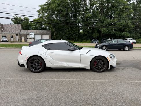 Used 2023 Toyota Supra Premium w/ Driver Assist Package RWD image 4