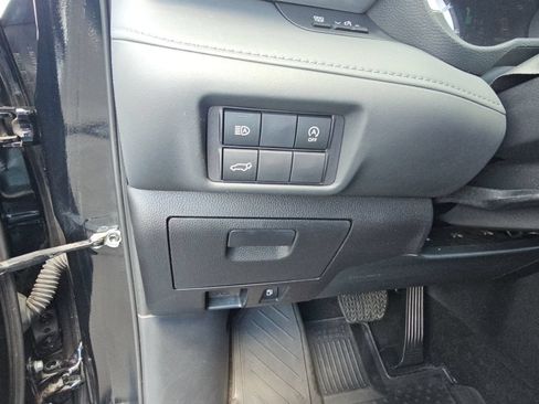 Used 2023 Toyota Highlander XSE AWD/4WD image 23