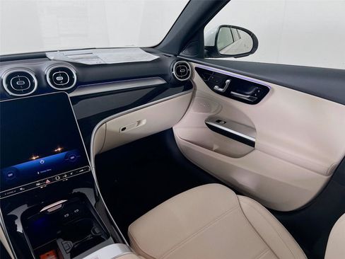 New 2026 Mercedes-Benz C 300 4MATIC Sedan image 23