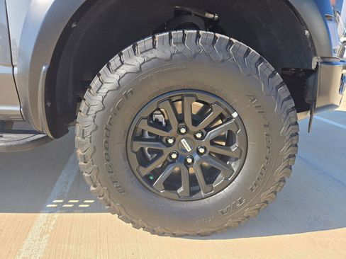 Used 2025 Ford F150 Raptor AWD/4WD image 29