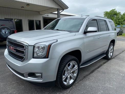 Used 2017 GMC Yukon SLT w/ Open Road Package AWD/4WD image 2