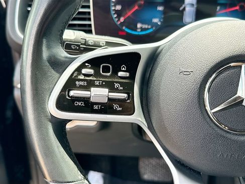 Used 2021 Mercedes-Benz GLE 350 4MATIC w/ AMG Line Exterior image 37