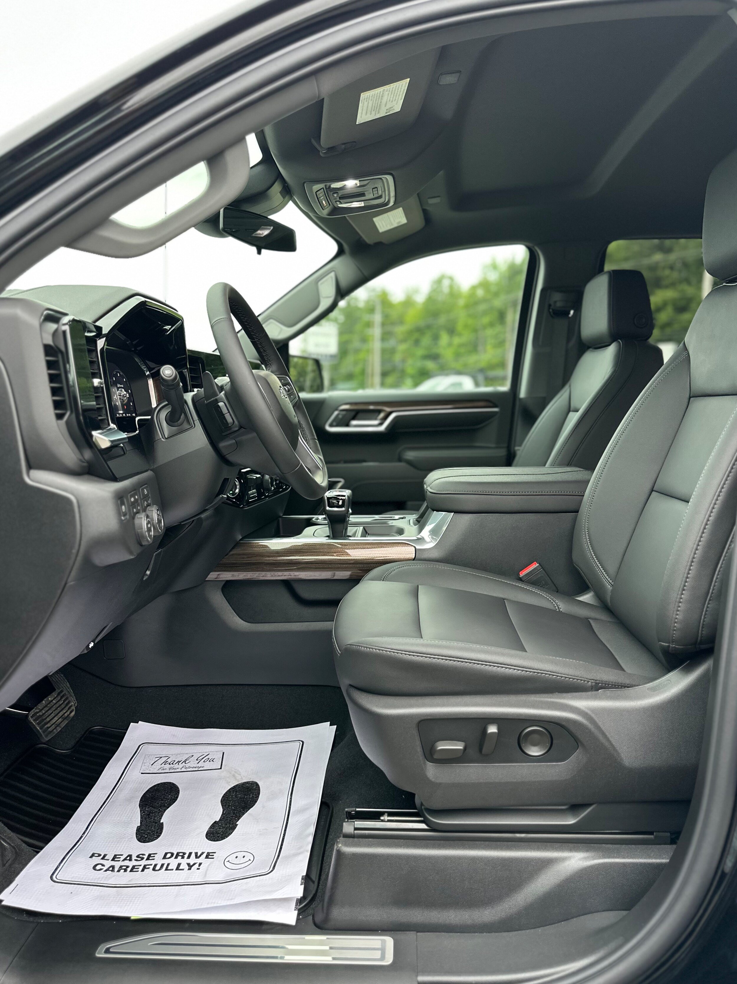 New 2026 Chevrolet Silverado 1500 RST w/ Z71 Off-Road Package AWD/4WD image 12