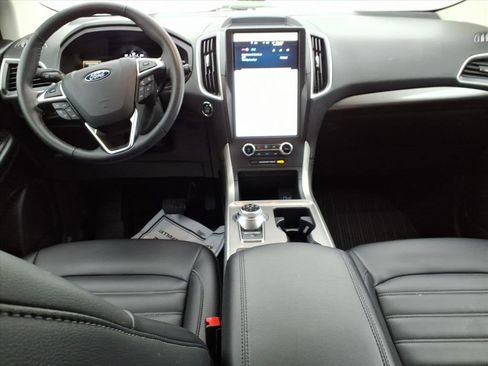 Certified 2024 Ford Edge SEL w/ Convenience Package image 12