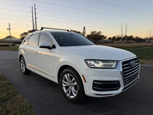 Used 2018 Audi Q7 3.0T Premium Plus image 2