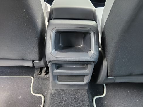 Used 2023 Volkswagen Taos S FWD image 8