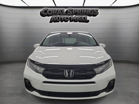 Certified 2025 Honda Odyssey EX-L image 2