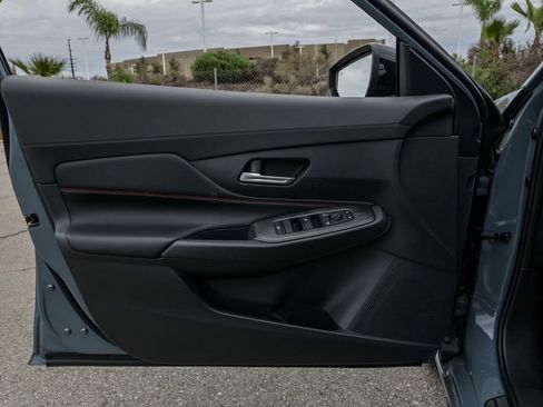 New 2026 Nissan Sentra SR w/ Floor Mat Package FWD image 14