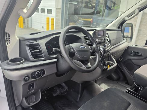 Used 2025 Ford Transit 250 Low Roof w/ Exterior Upgrade Package RWD image 9