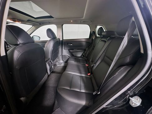 Used 2023 Nissan Rogue SL FWD image 27