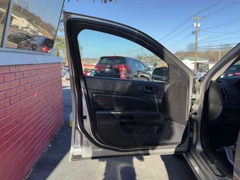 Used 2008 Cadillac STS AWD w/ Preferred Equipment Group image 16