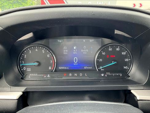 Used 2022 Ford Explorer XLT w/ Equipment Group 202A RWD image 26