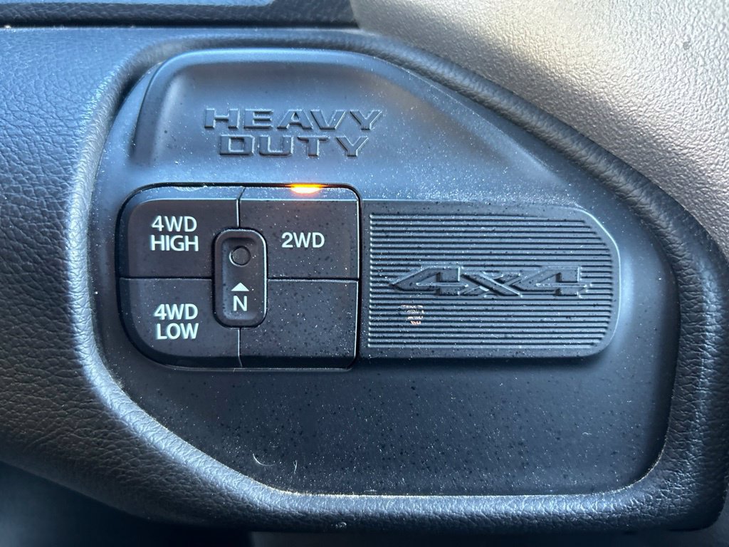 Used 2024 RAM 2500 Big Horn AWD/4WD image 26