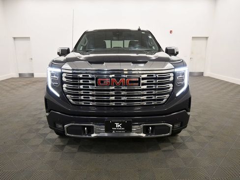 Used 2024 GMC Sierra 1500 Denali w/ Denali Reserve Package AWD/4WD image 11