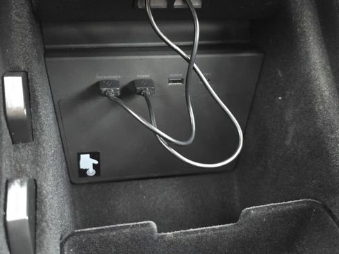 Used 2020 Tesla Model 3 Performance image 10