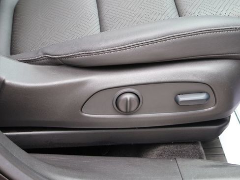 Used 2023 Buick Encore GX Essence w/ Advanced Technology Package AWD/4WD image 10