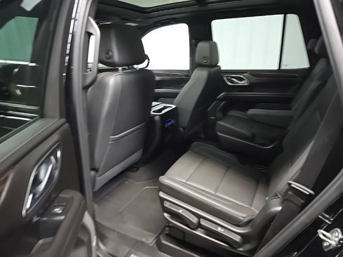 Used 2021 Chevrolet Tahoe Z71 w/ Z71 Signature Package AWD/4WD image 34