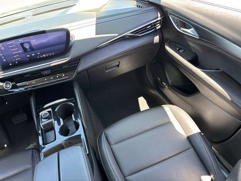 Used 2024 Buick Envision Preferred AWD/4WD image 16