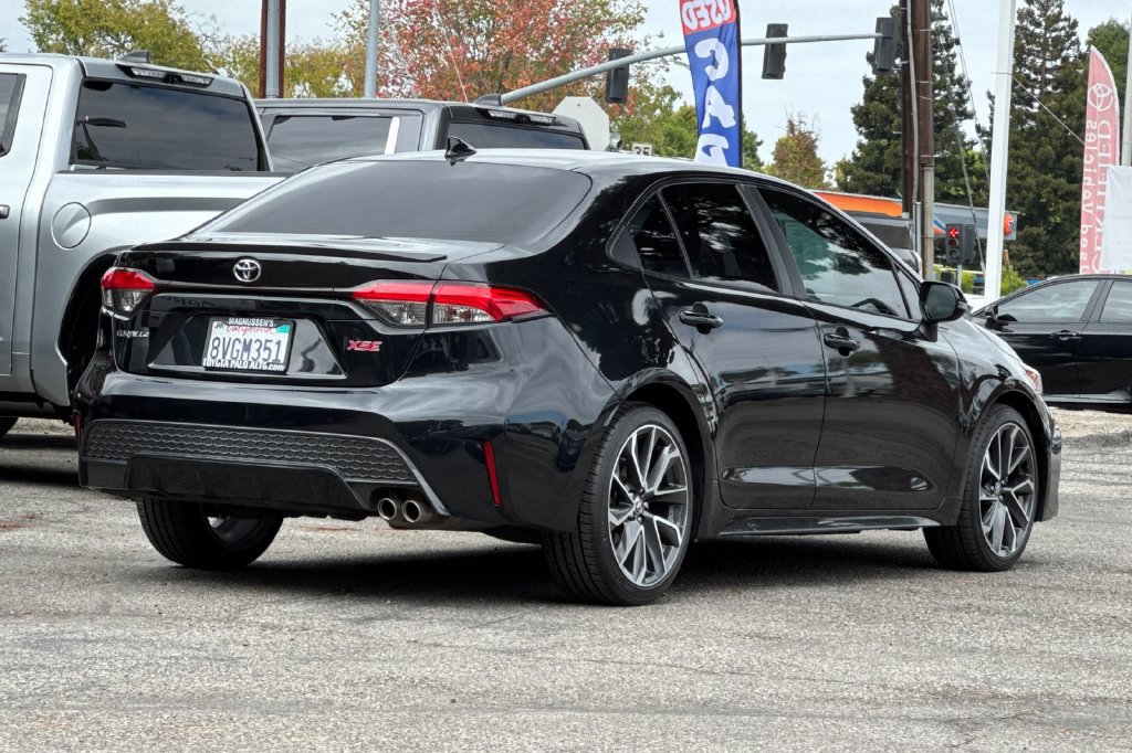 Certified 2020 Toyota Corolla XSE FWD image 3
