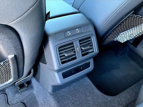 Used 2025 Audi Q5 Premium Plus w/ Premium Plus image 25