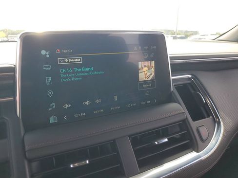 Used 2024 Chevrolet Suburban RST w/ Luxury Package RWD image 19