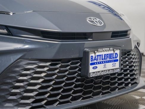 Certified 2025 Toyota Camry SE image 13