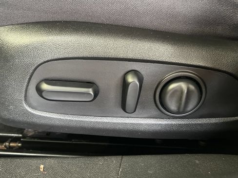 Used 2018 Chevrolet Malibu LT w/ Driver Confidence Package FWD image 33