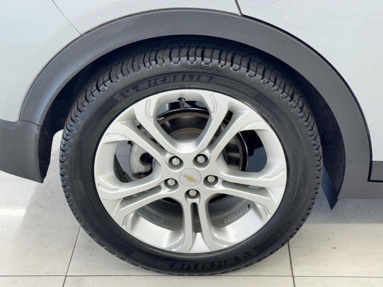 Used 2021 Chevrolet Bolt LT FWD image 33