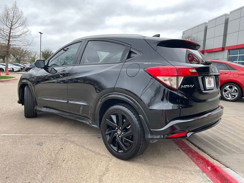 Used 2022 Honda HR-V Sport image 8