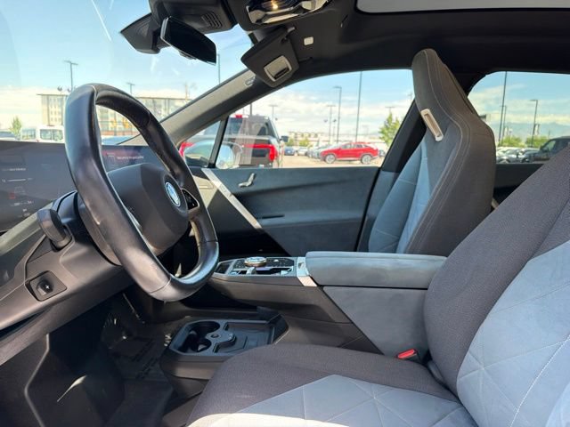 Used 2023 BMW iX xDrive50 w/ Convenience Package AWD/4WD image 25