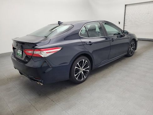 Used 2020 Toyota Camry SE w/ Convenience Package image 10