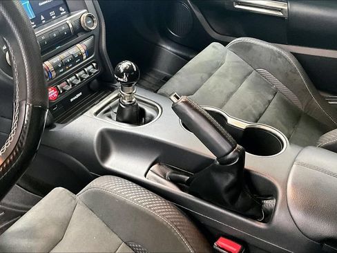 Used 2017 Ford Mustang Shelby GT350 w/ Electronics Package RWD image 12