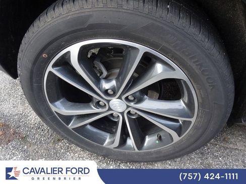 Used 2020 Buick Encore GX Essence FWD image 11