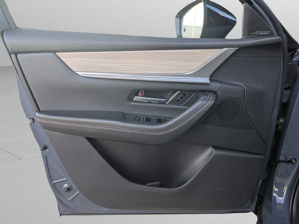 New 2025 MAZDA CX-70 Plug-In Hybrid w/ Premium Pkg AWD/4WD image 9