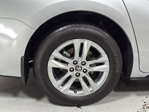 Certified 2025 Toyota Sienna Limited image 23