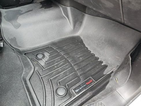 Used 2024 Chevrolet Silverado 2500 Custom w/ Custom Value Package image 30