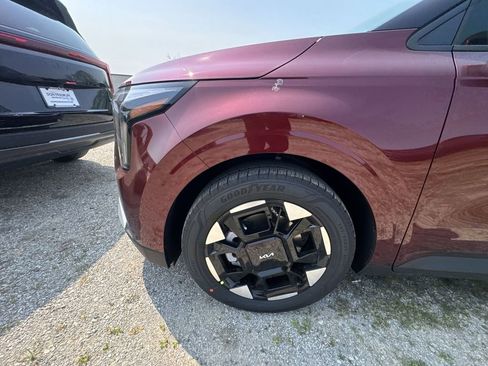 New 2026 Kia Carnival EX FWD image 10