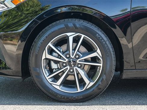 Used 2023 Kia Forte LXS w/ LXS Technology Package image 10