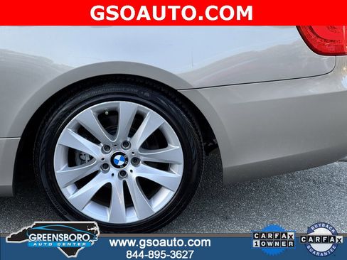 Used 2011 BMW 328i Convertible image 27