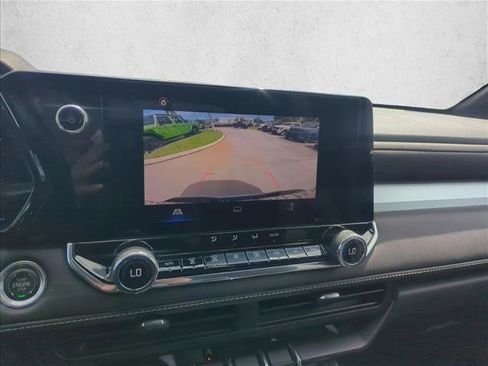 Used 2024 Chevrolet Colorado LT w/ LT Convenience Package image 10