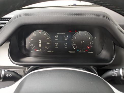 Used 2025 Land Rover Defender 110 S AWD/4WD image 11