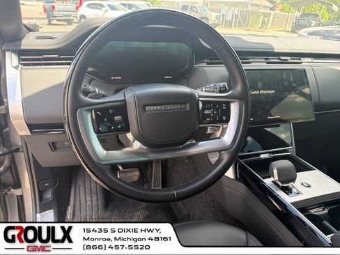 Used 2024 Land Rover Range Rover SE AWD/4WD image 13