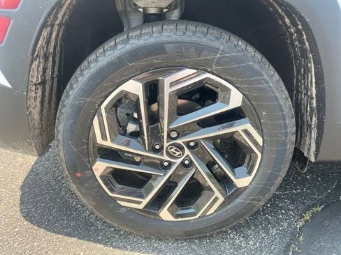 New 2025 Hyundai Tucson Limited image 12