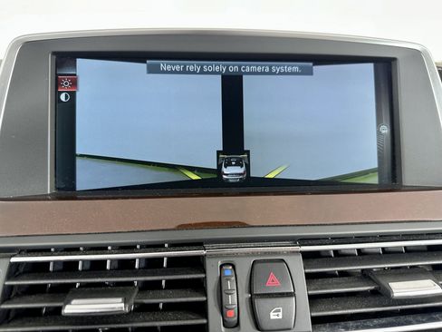 Used 2015 BMW M6 Convertible image 27