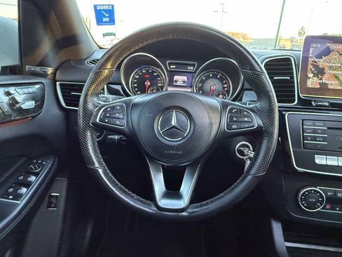 Used 2019 Mercedes-Benz GLS 450 4MATIC image 16